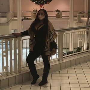 Meet your Posher, Lanelle